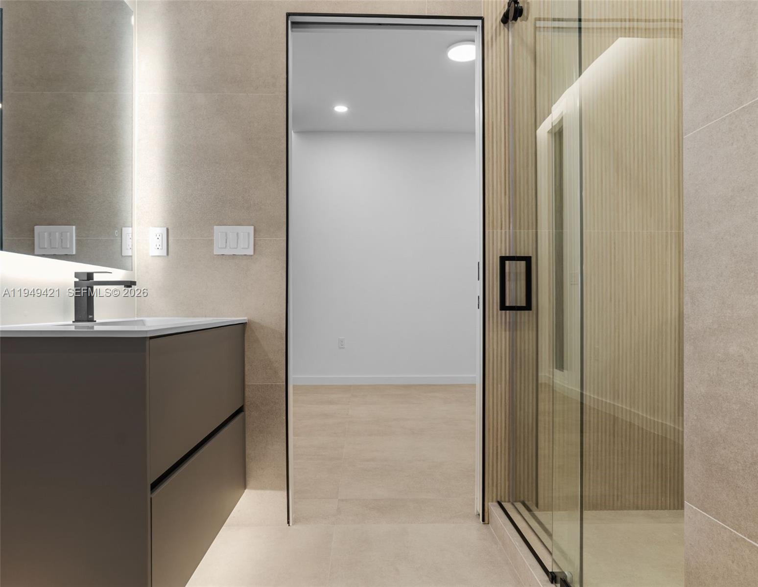 AMND MIAMI SUBURBAN ACRES - Residential