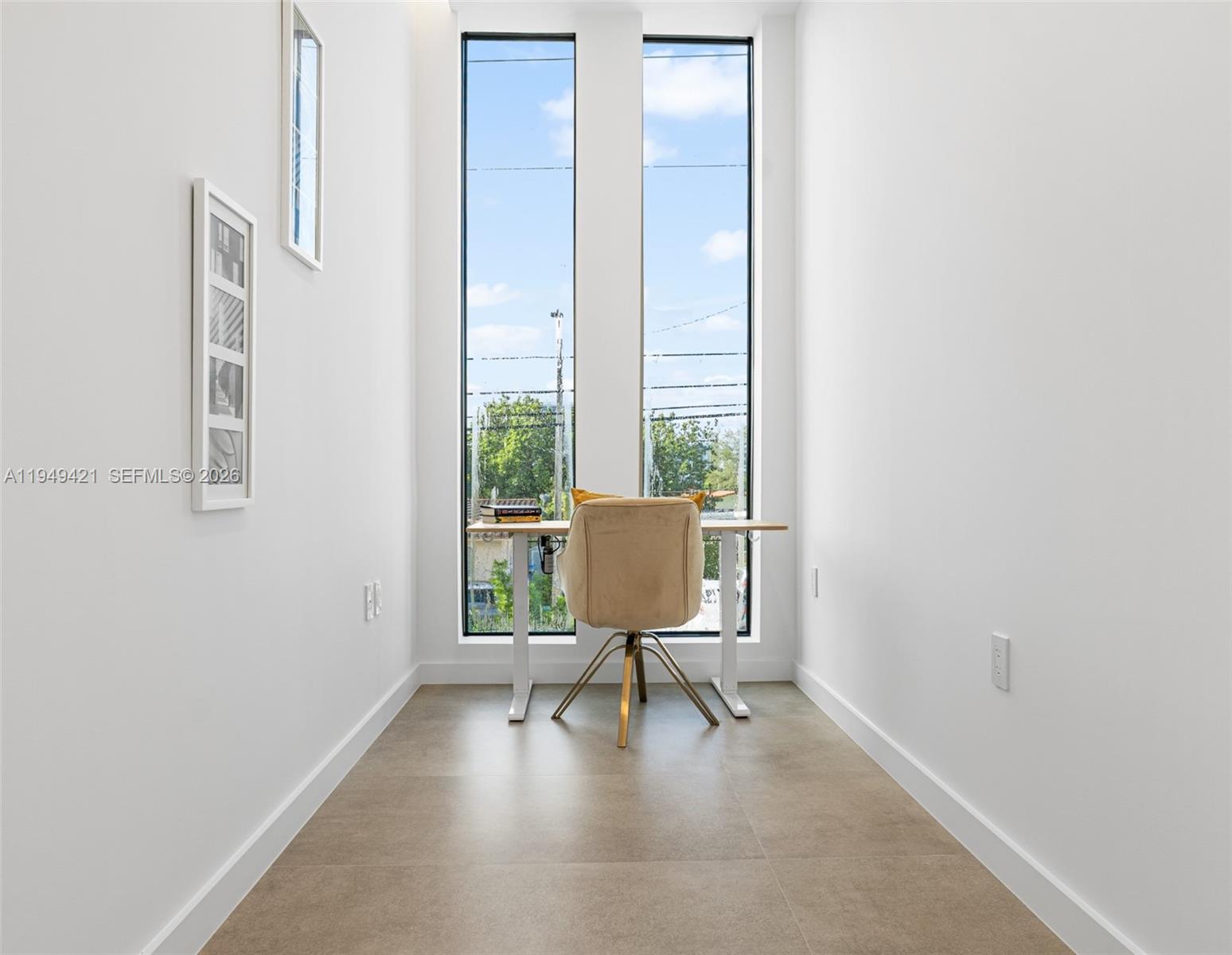 AMND MIAMI SUBURBAN ACRES - Residential