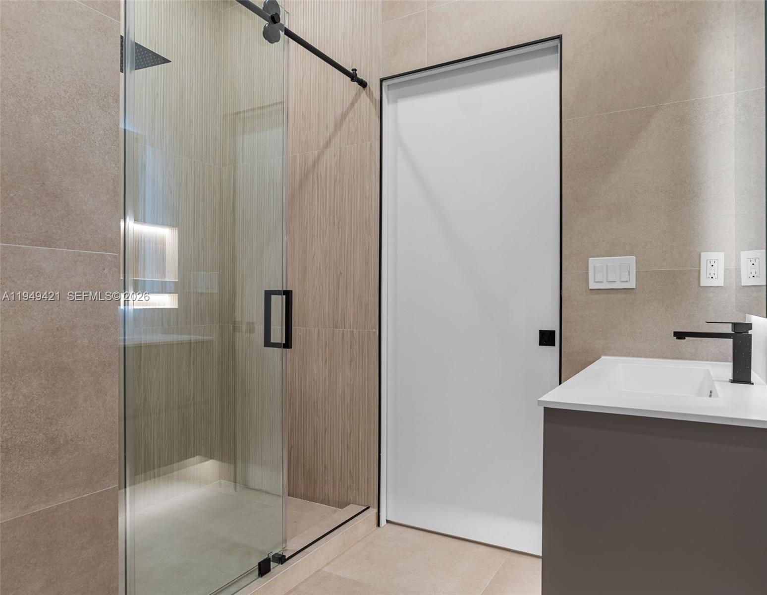 AMND MIAMI SUBURBAN ACRES - Residential