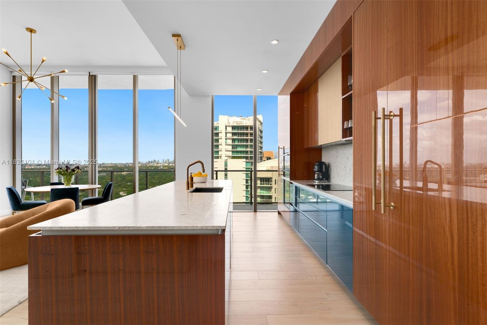 2655 S Bayshore Dr LPH 2012