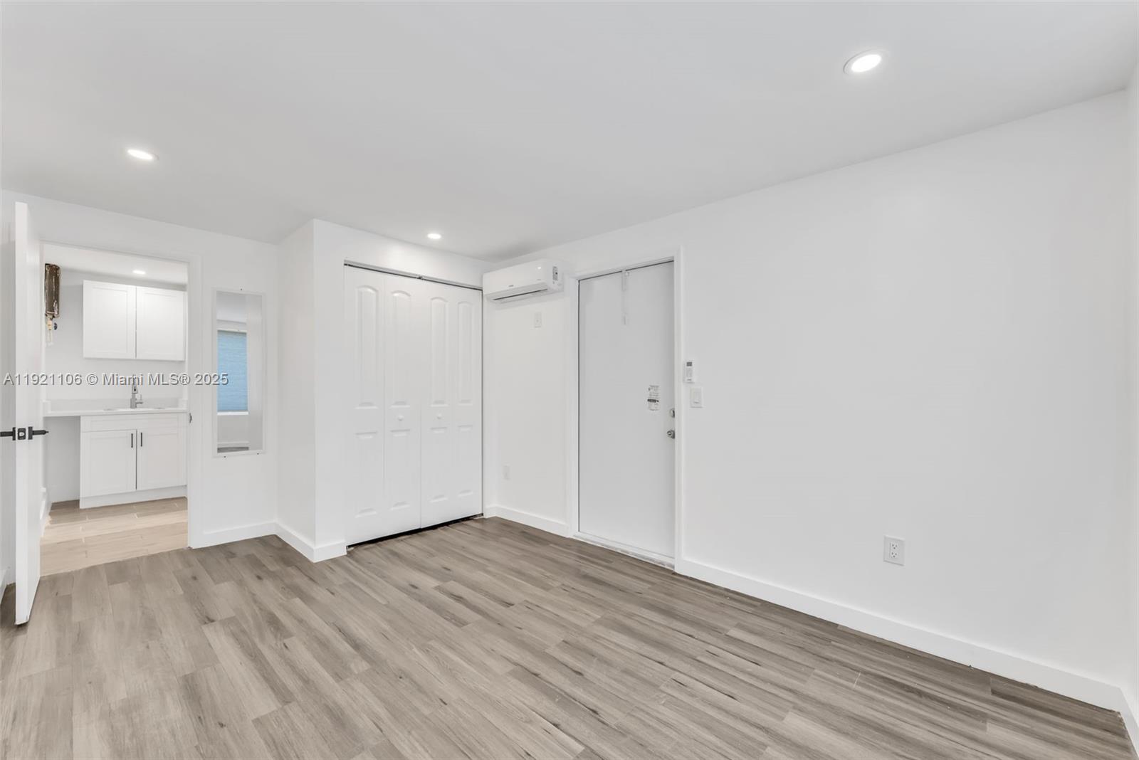 PLAYLAND ISLES - Residential Lease