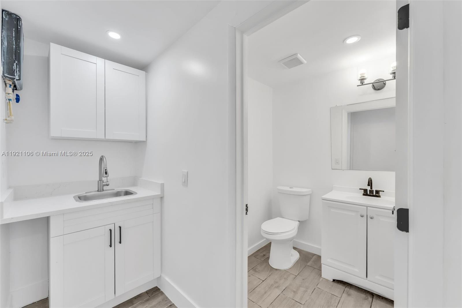 PLAYLAND ISLES - Residential Lease