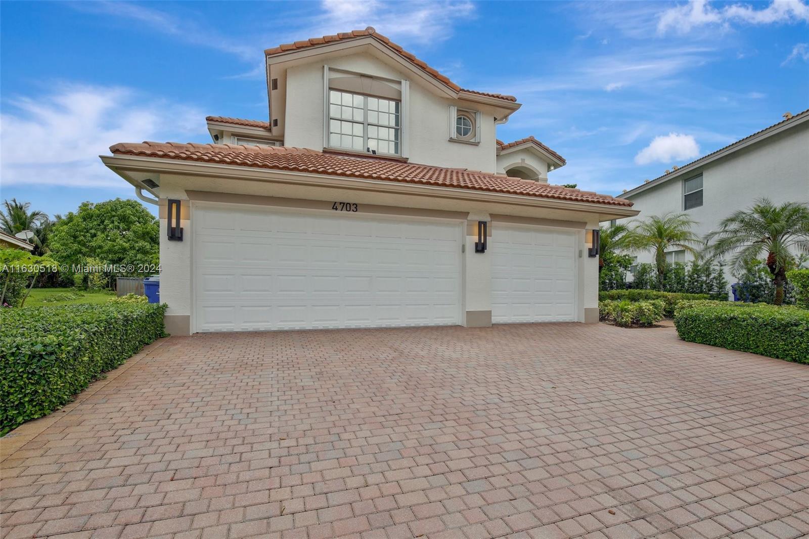 4703 SW 176th Ter