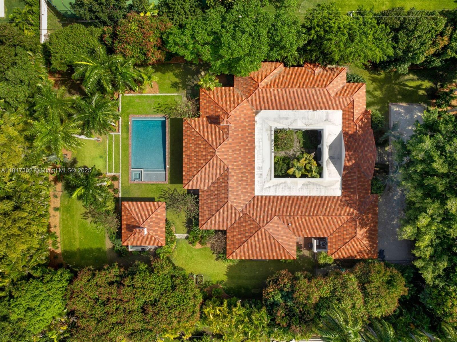 COCOA PLUM HEIGHTS SUB - Residential
