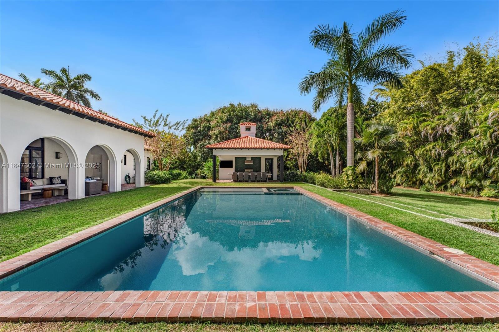COCOA PLUM HEIGHTS SUB - Residential