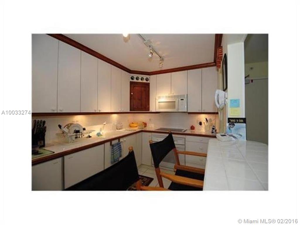 BRICKELL HARBOUR CONDO - Residential Lease