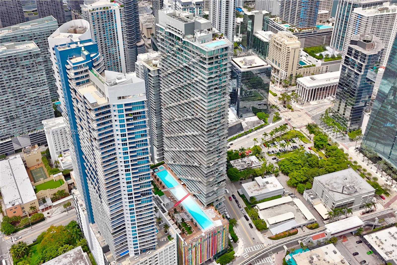 1300 S Miami Ave 1610