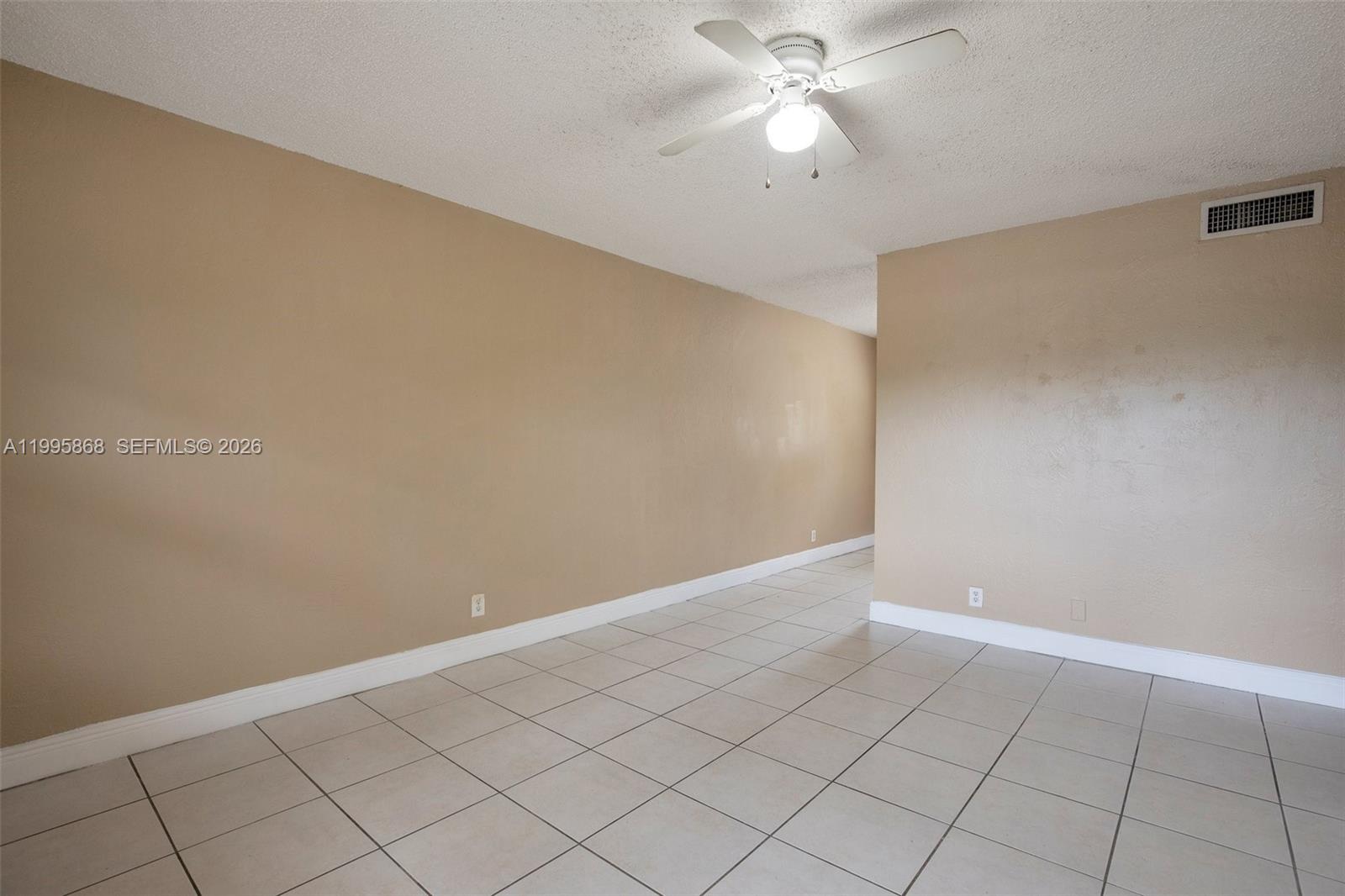 EL SOL AT MAIN STREET CON - Residential