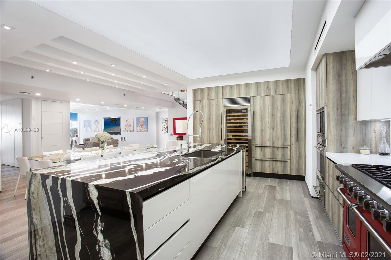 BEACH CLUB TWO CONDO TOWN - Residential