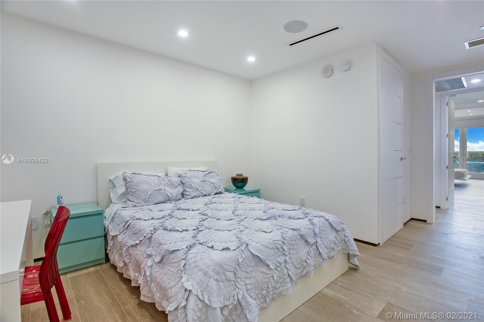 BEACH CLUB TWO CONDO TOWN - Residential