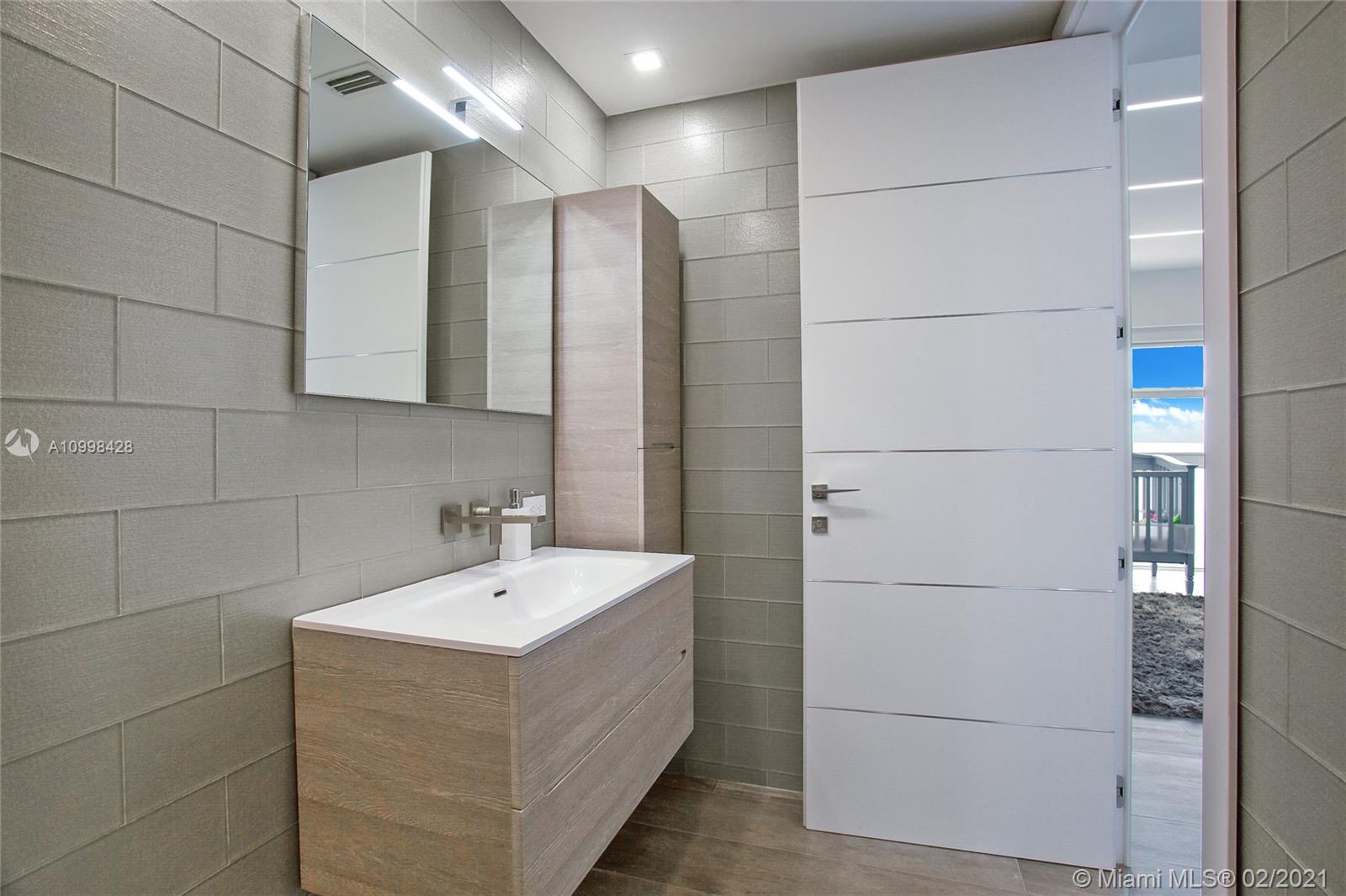 BEACH CLUB TWO CONDO TOWN - Residential