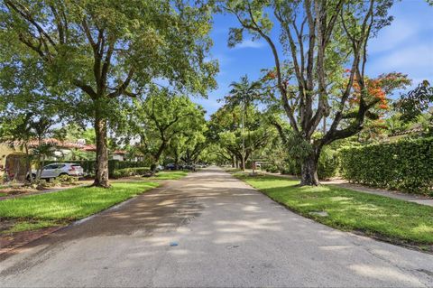 Tiny photo for 1215 Madrid St, Coral Gables, FL 33134 (MLS # A12027747)