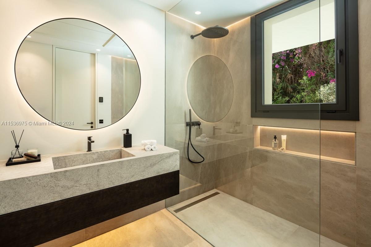 Rocío de Nagüeles - Residential