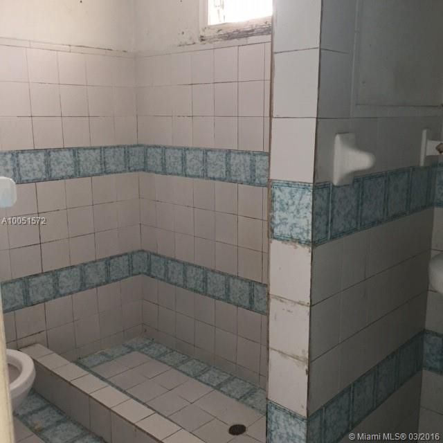 EVANSTON HEIGHTS - Residential Income