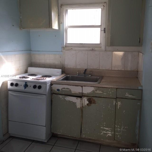 EVANSTON HEIGHTS - Residential Income