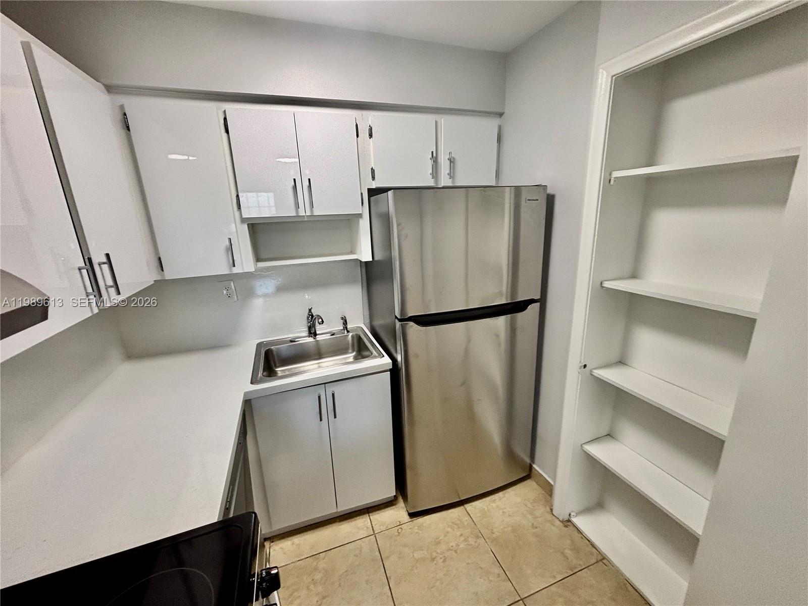 CASA GRANADA CONDO - Residential Lease