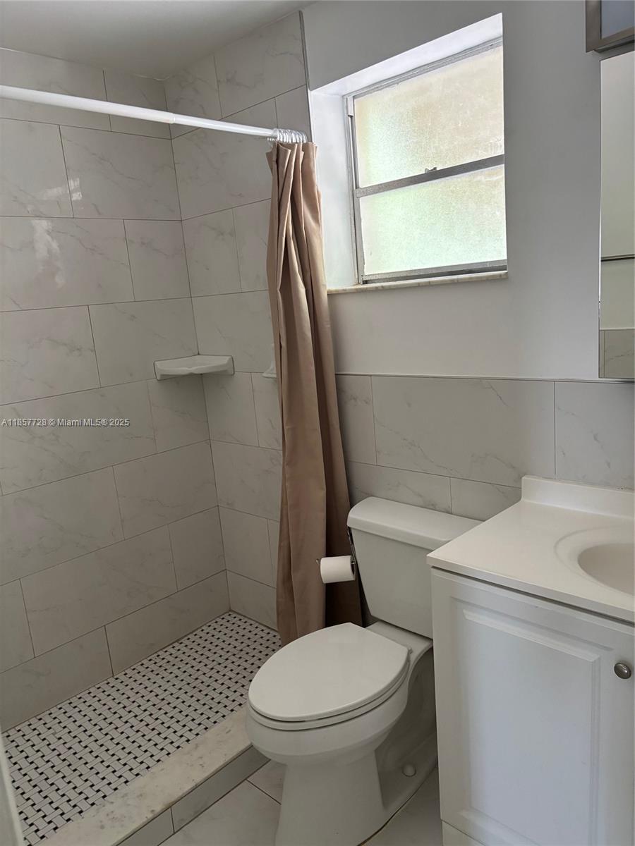 CRYSTAL COURT MANOR NO 5 - Residential Lease