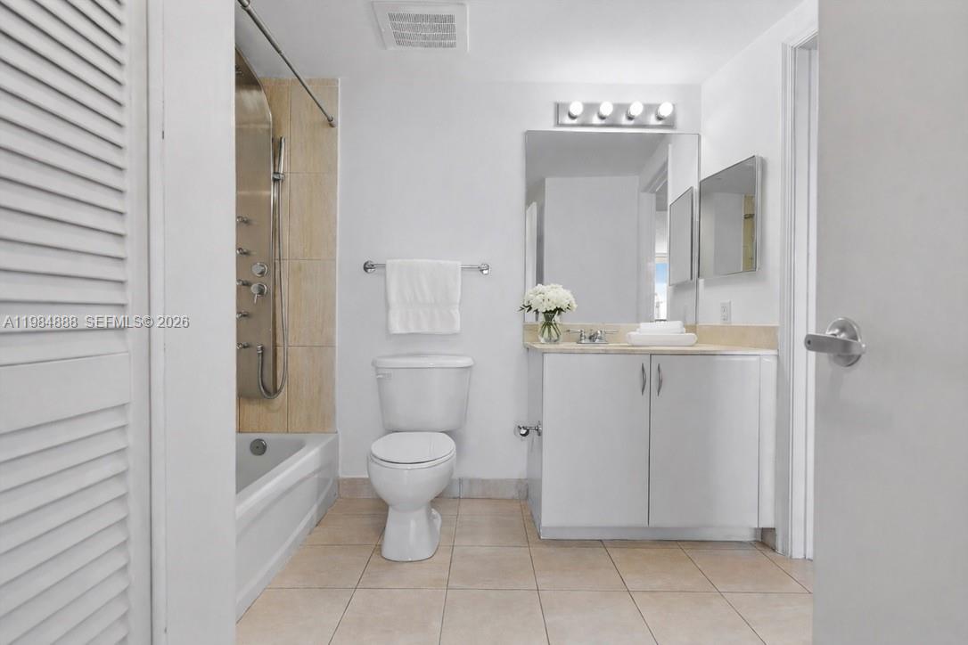 OPERA TOWER CONDO - Residential