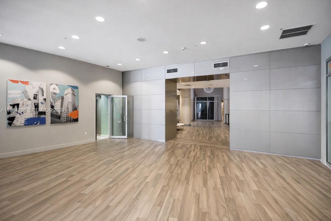 OPERA TOWER CONDO - Residential