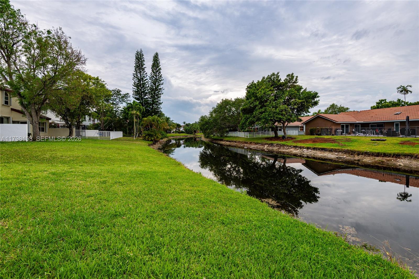 WEST GLEN MANOR - Residential