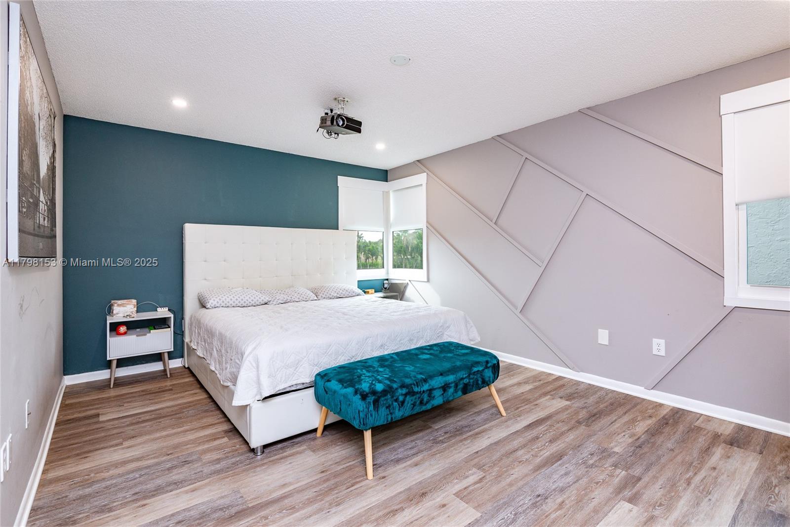 WEST GLEN MANOR - Residential