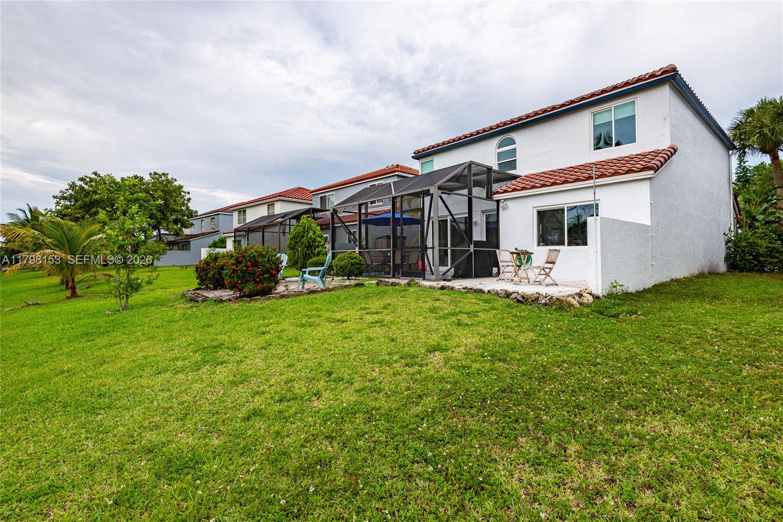 WEST GLEN MANOR - Residential