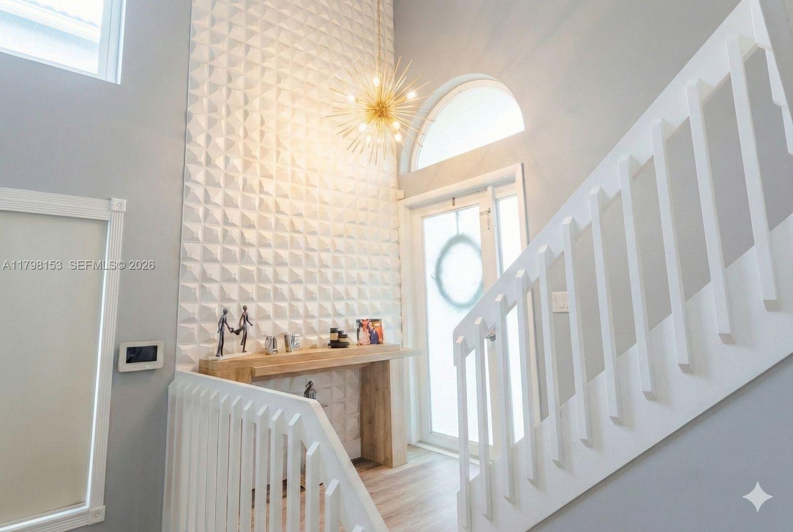 WEST GLEN MANOR - Residential