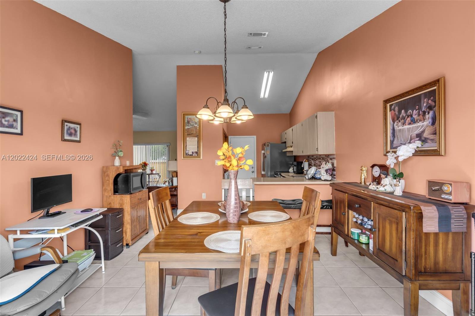 LESLIE PATIO HOMES SEC 4 - Residential