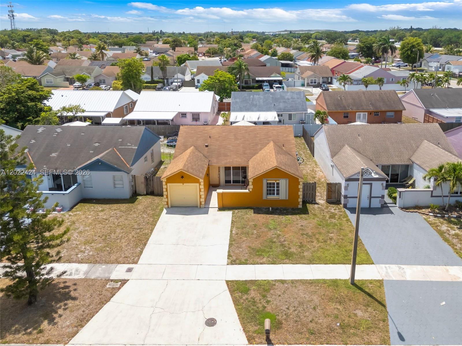 LESLIE PATIO HOMES SEC 4 - Residential