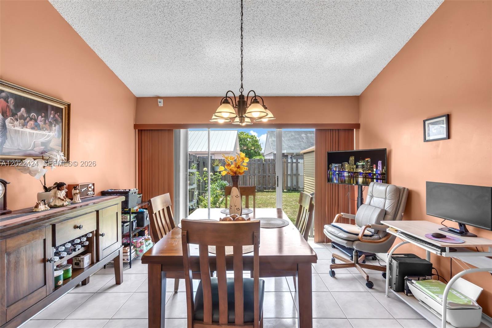 LESLIE PATIO HOMES SEC 4 - Residential