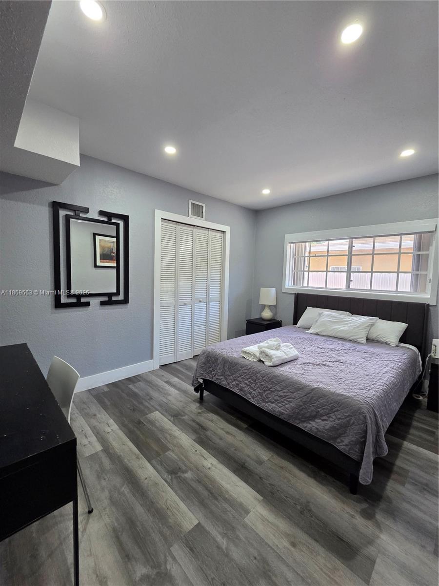 IRONS MANOR HIGH PINE ADD - Residential