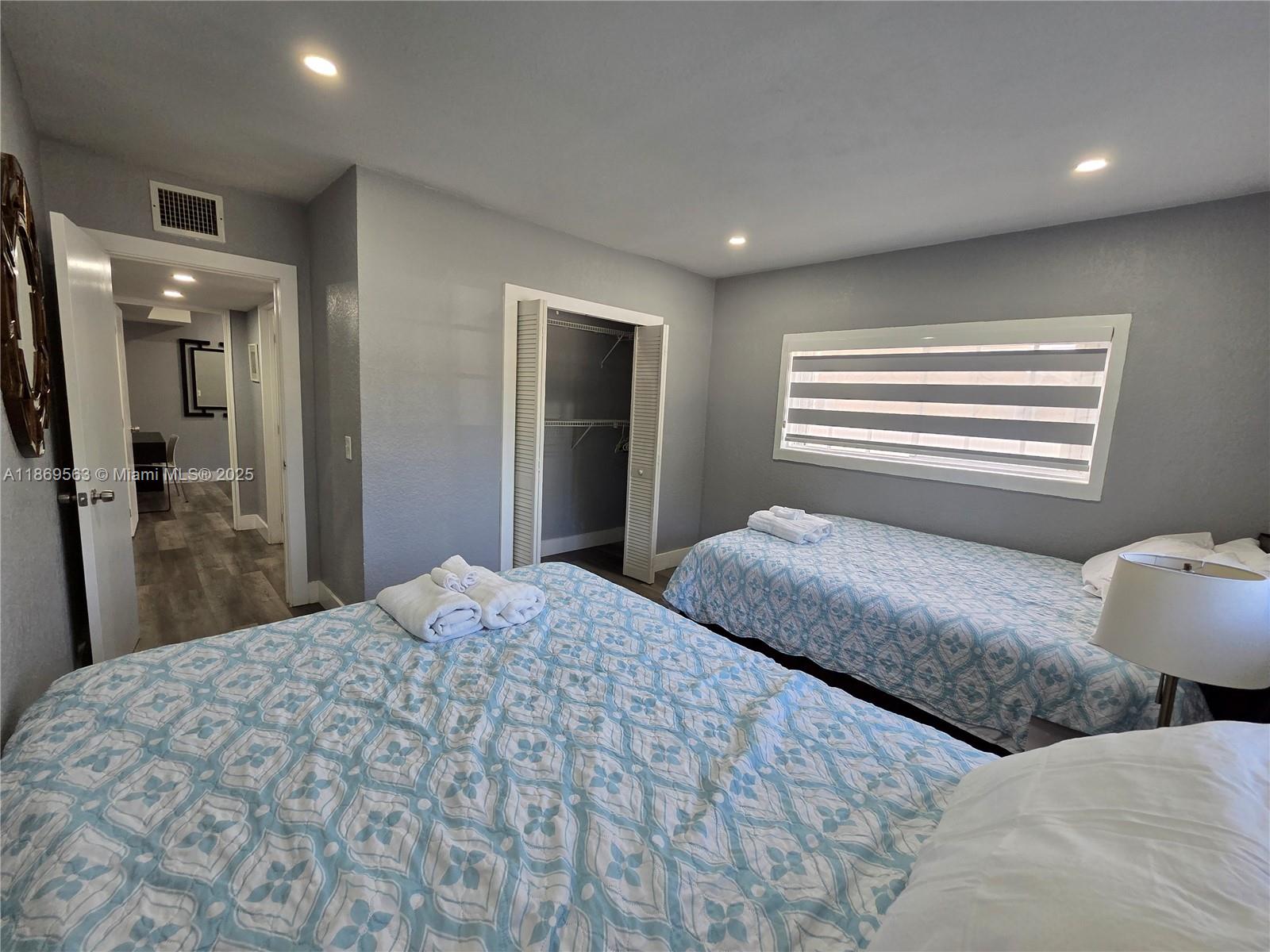 IRONS MANOR HIGH PINE ADD - Residential