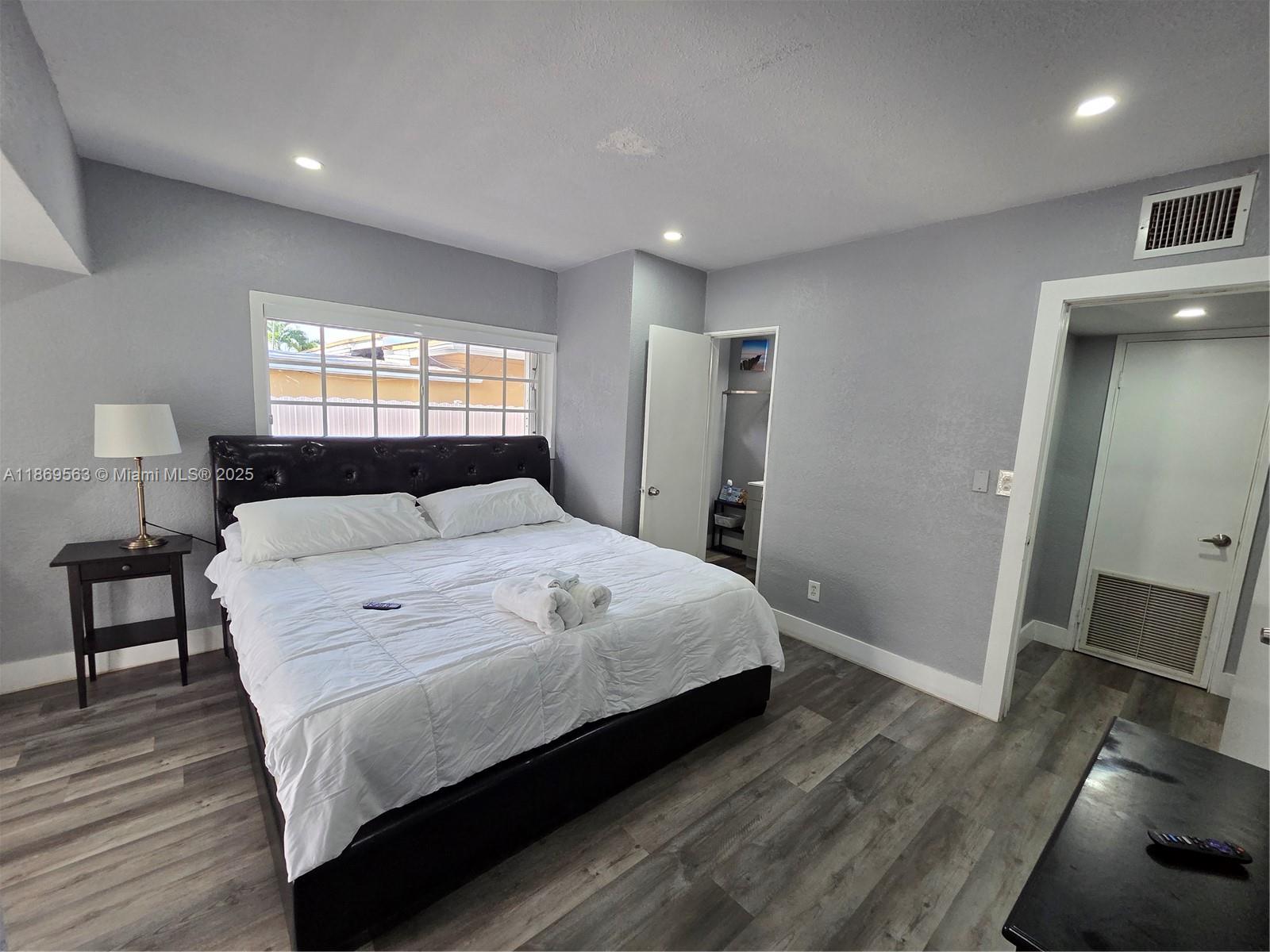 IRONS MANOR HIGH PINE ADD - Residential