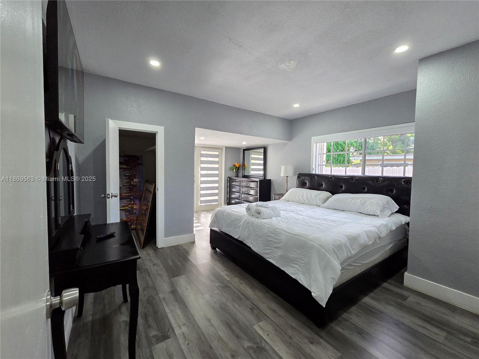 IRONS MANOR HIGH PINE ADD - Residential