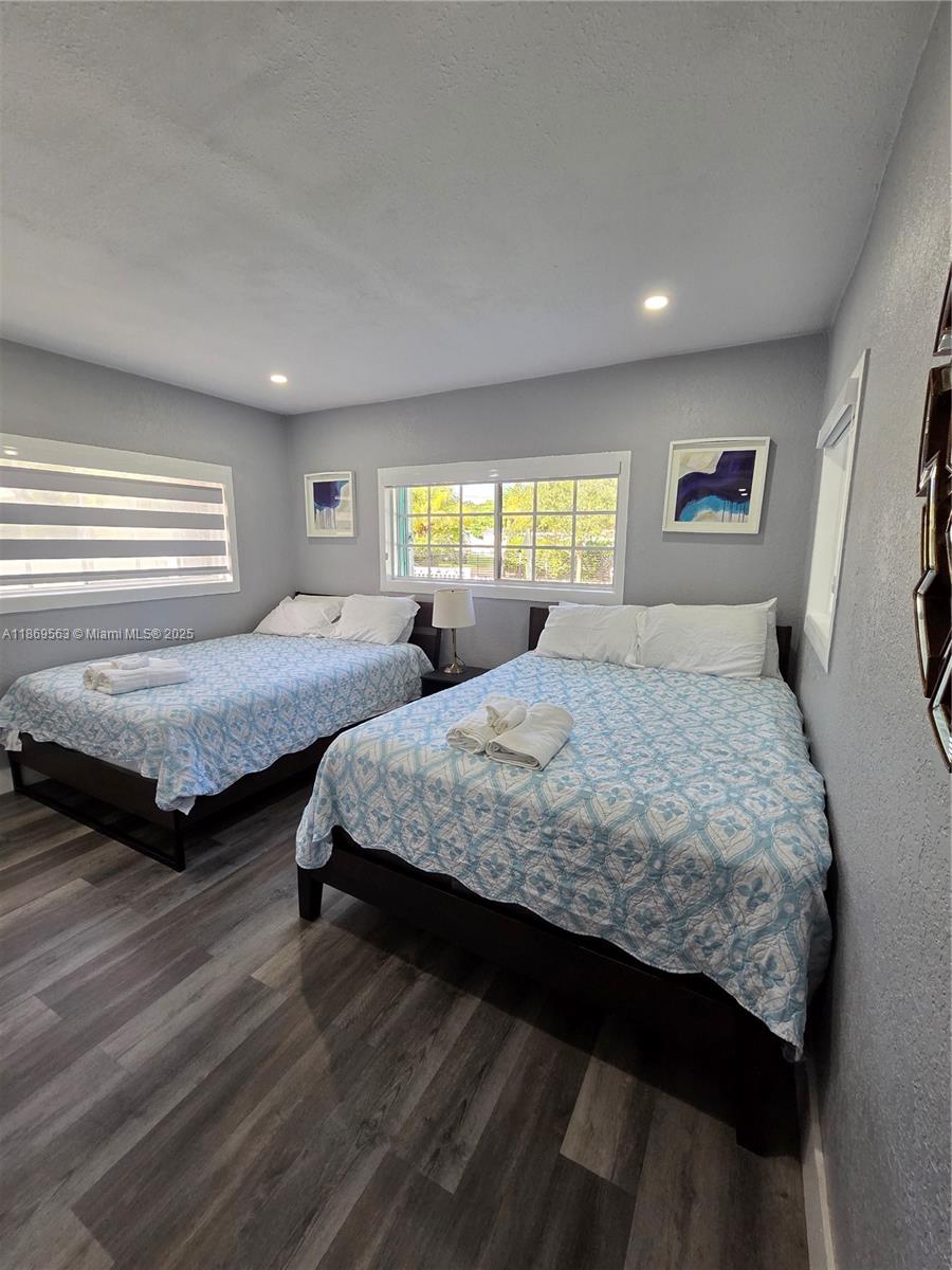 IRONS MANOR HIGH PINE ADD - Residential