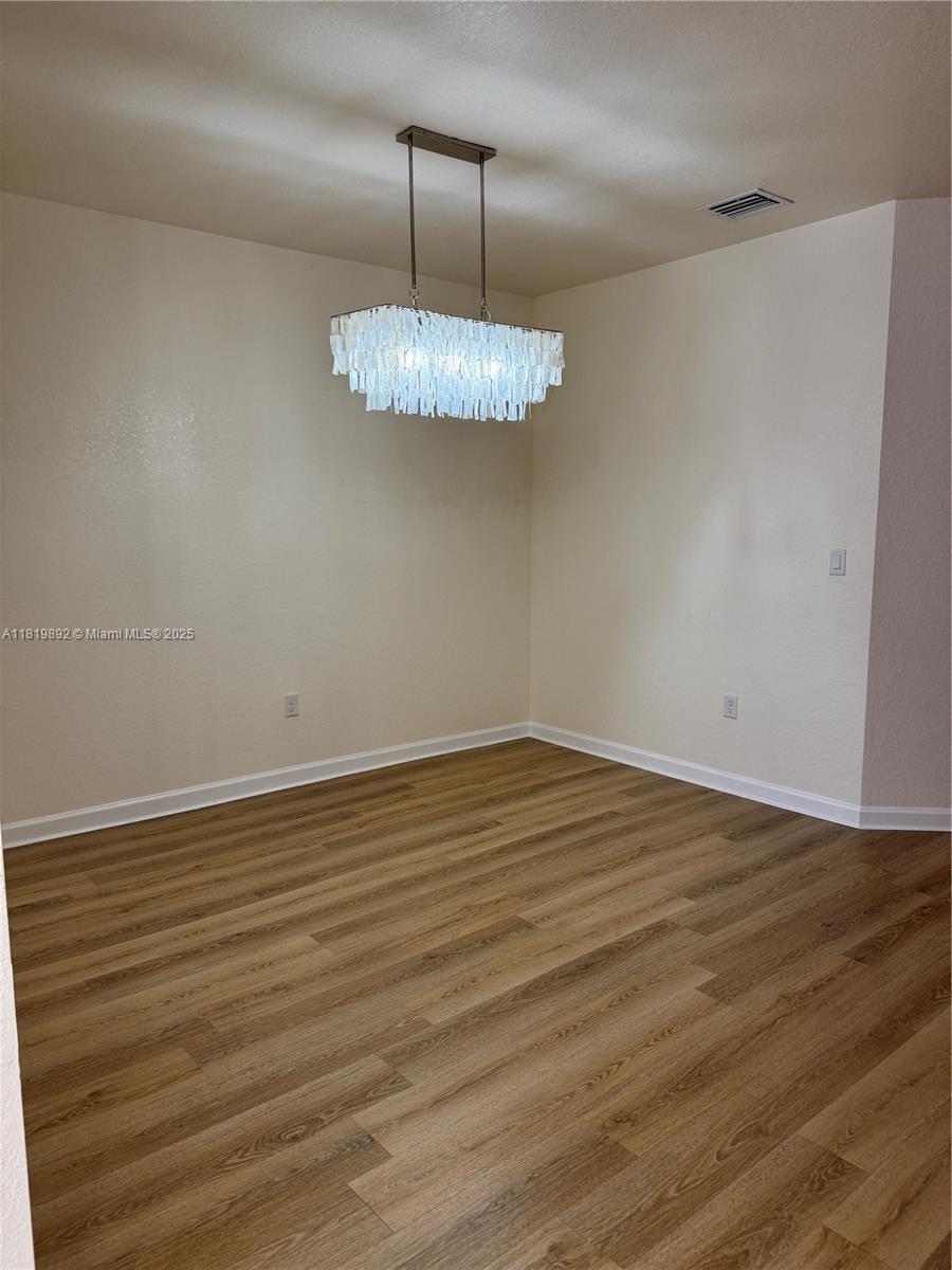 AQUABELLA NORTH REPLAT - Residential Lease