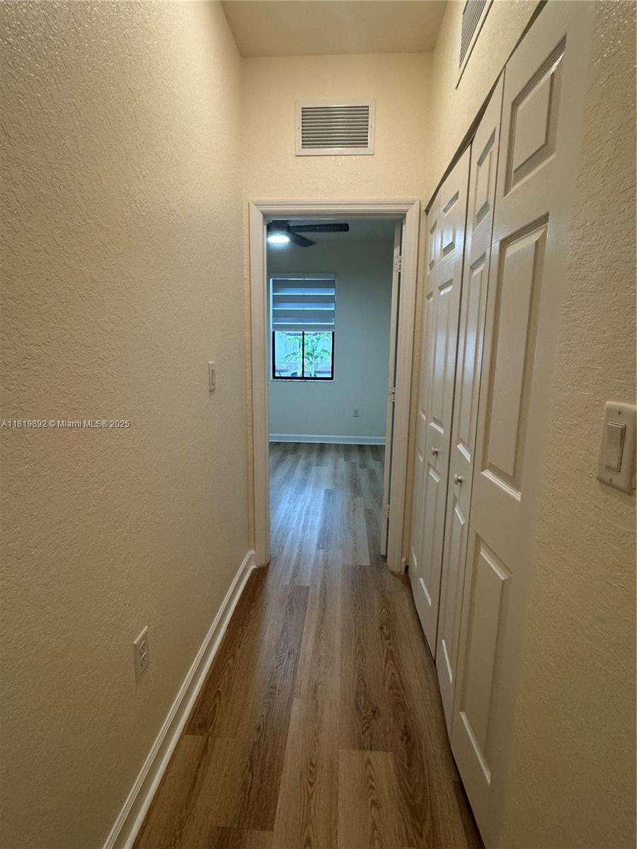 AQUABELLA NORTH REPLAT - Residential Lease