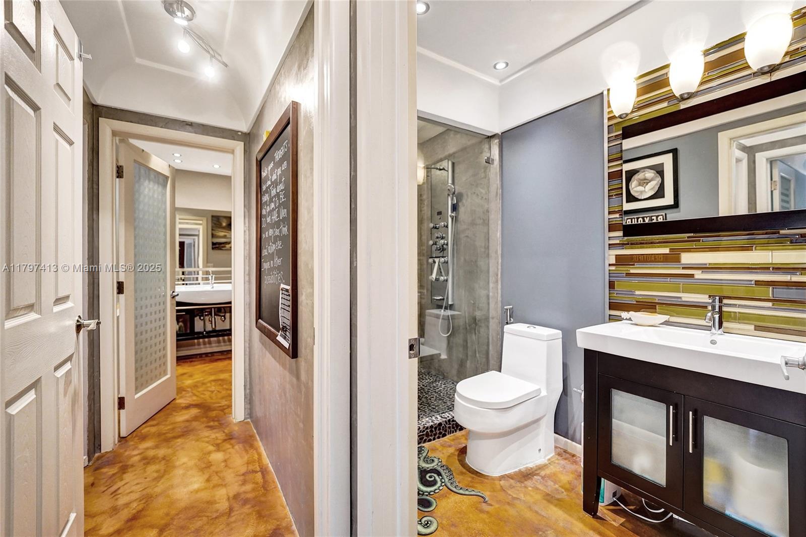 MIDDLE RIVER MANOR - Residential