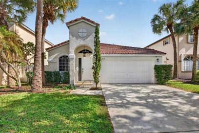 655 NW 159th Ln Pembroke Pines FL 33028