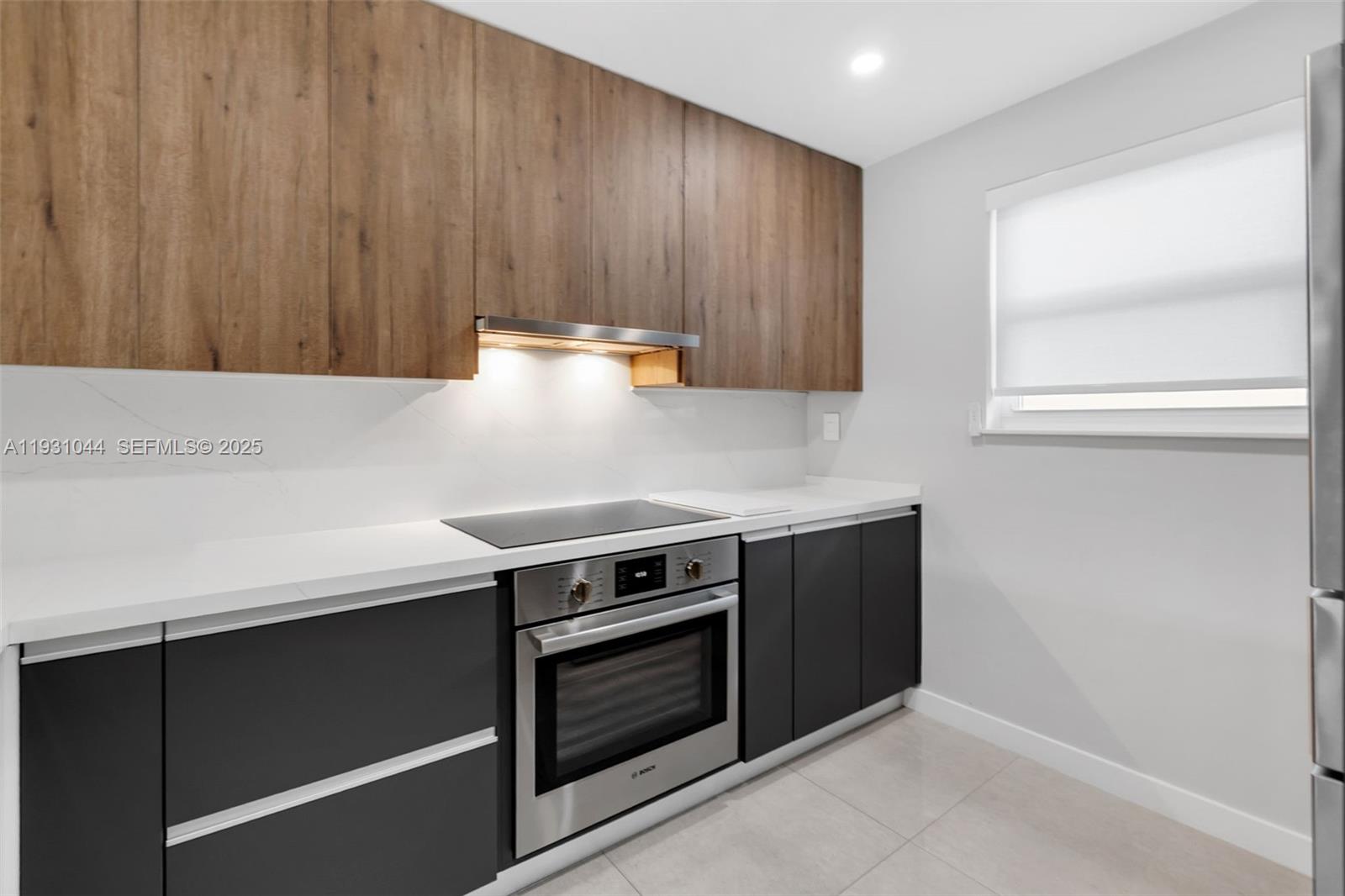 KENDALE LK TOWNHOUSE COND - Residential Lease