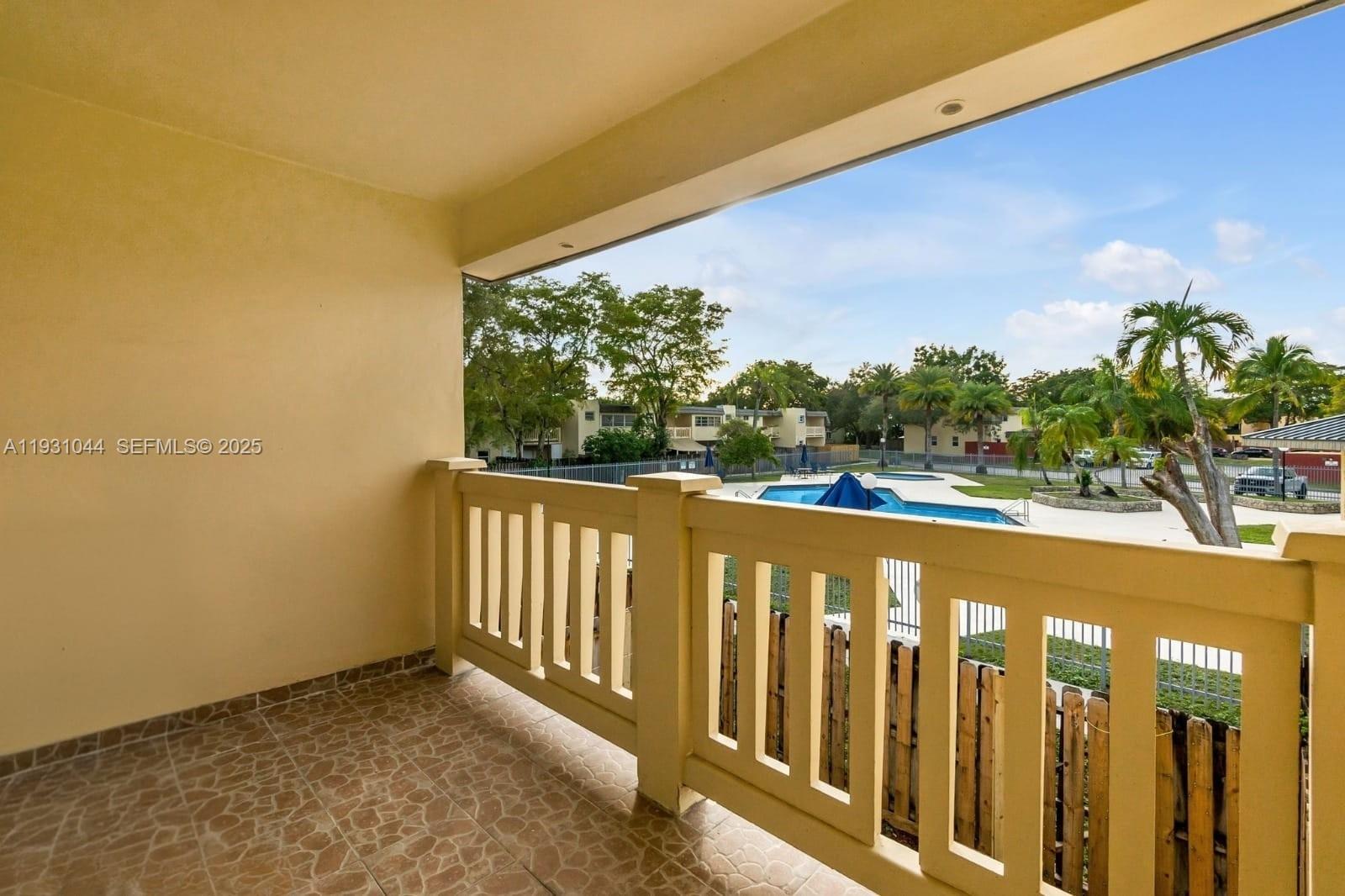 KENDALE LK TOWNHOUSE COND - Residential Lease