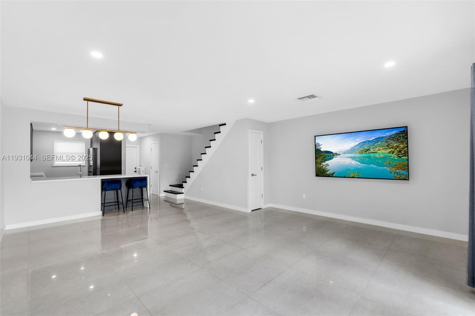 KENDALE LK TOWNHOUSE COND - Residential Lease