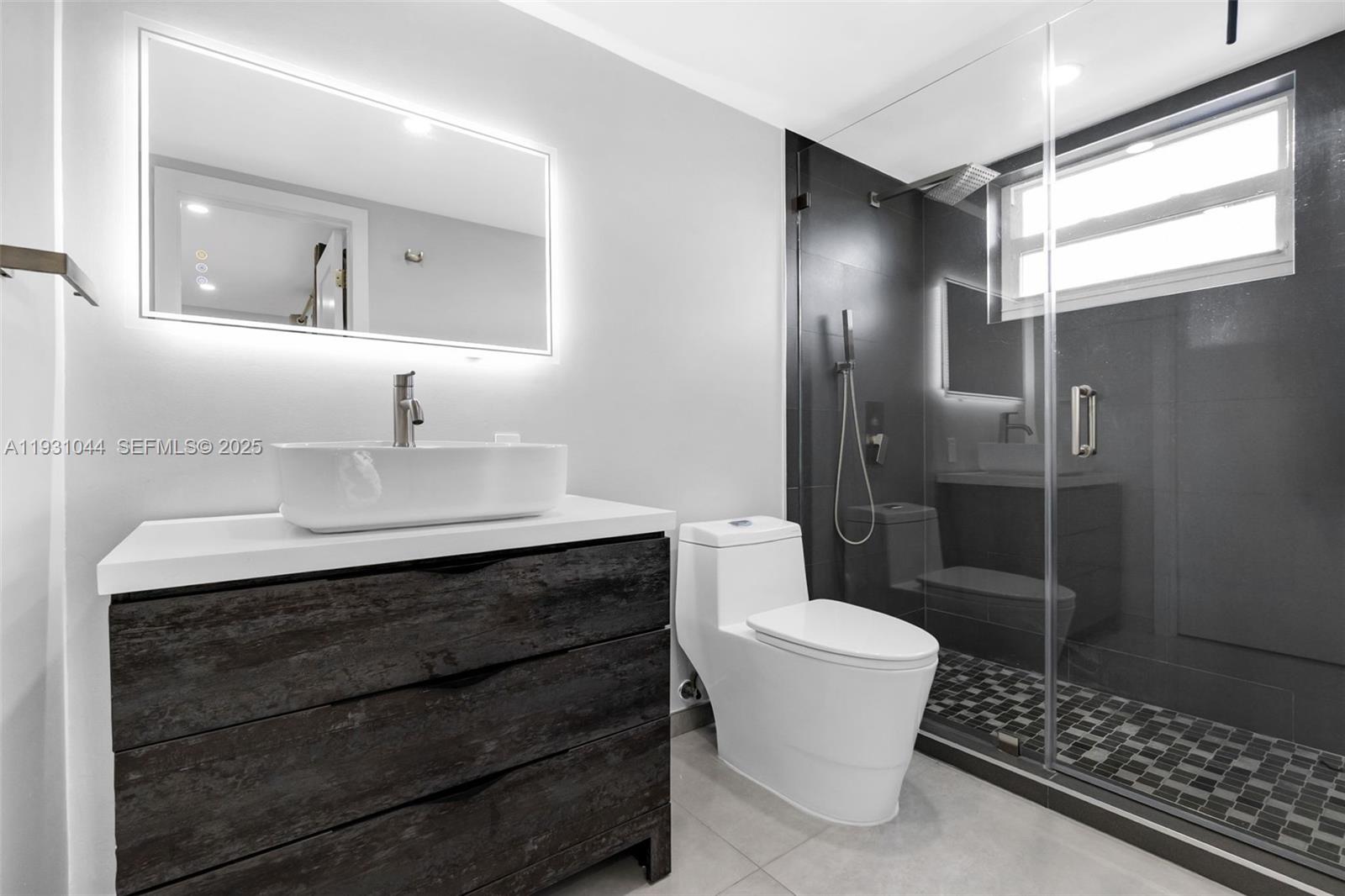 KENDALE LK TOWNHOUSE COND - Residential Lease