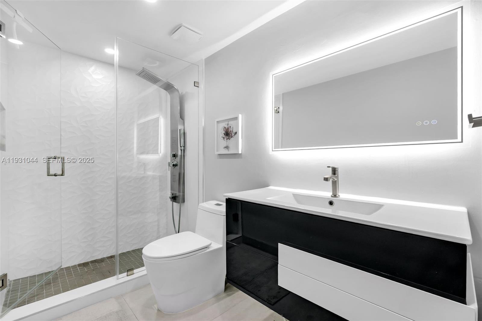 KENDALE LK TOWNHOUSE COND - Residential Lease