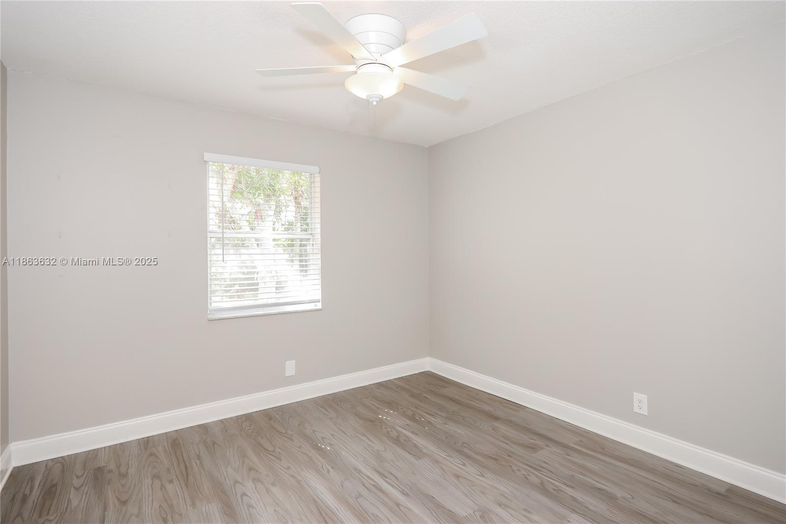 CHATELAINE - Residential Lease