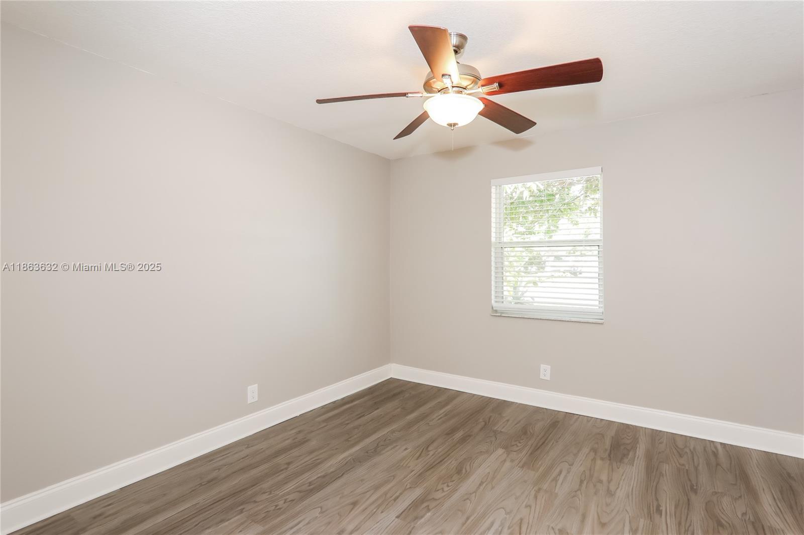 CHATELAINE - Residential Lease