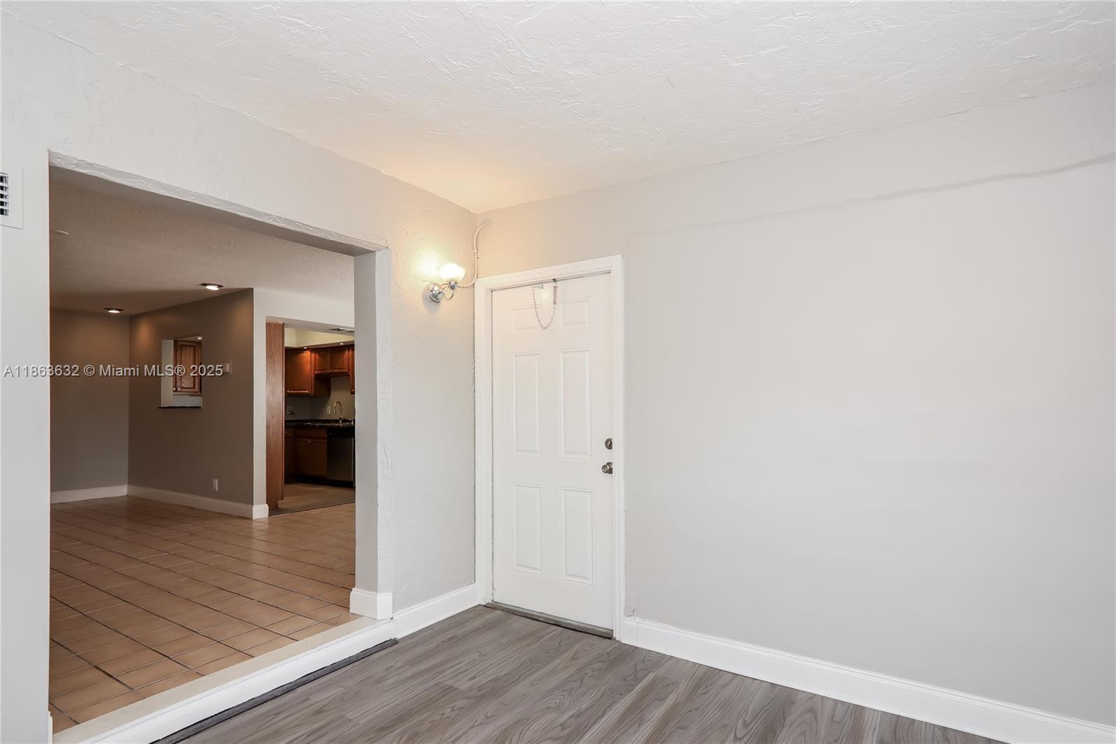 CHATELAINE - Residential Lease