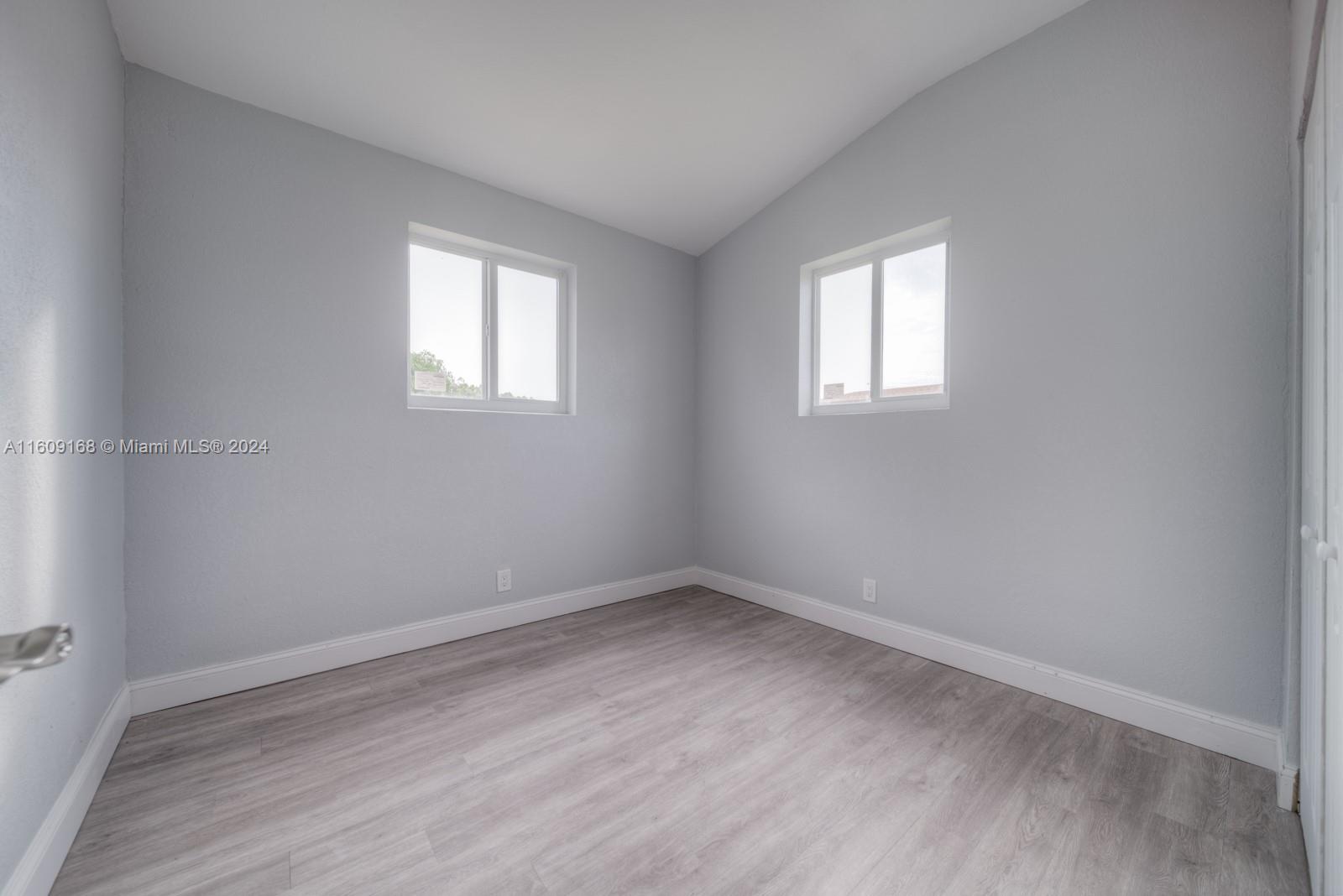 DIANE PARK SUB - Residential Lease