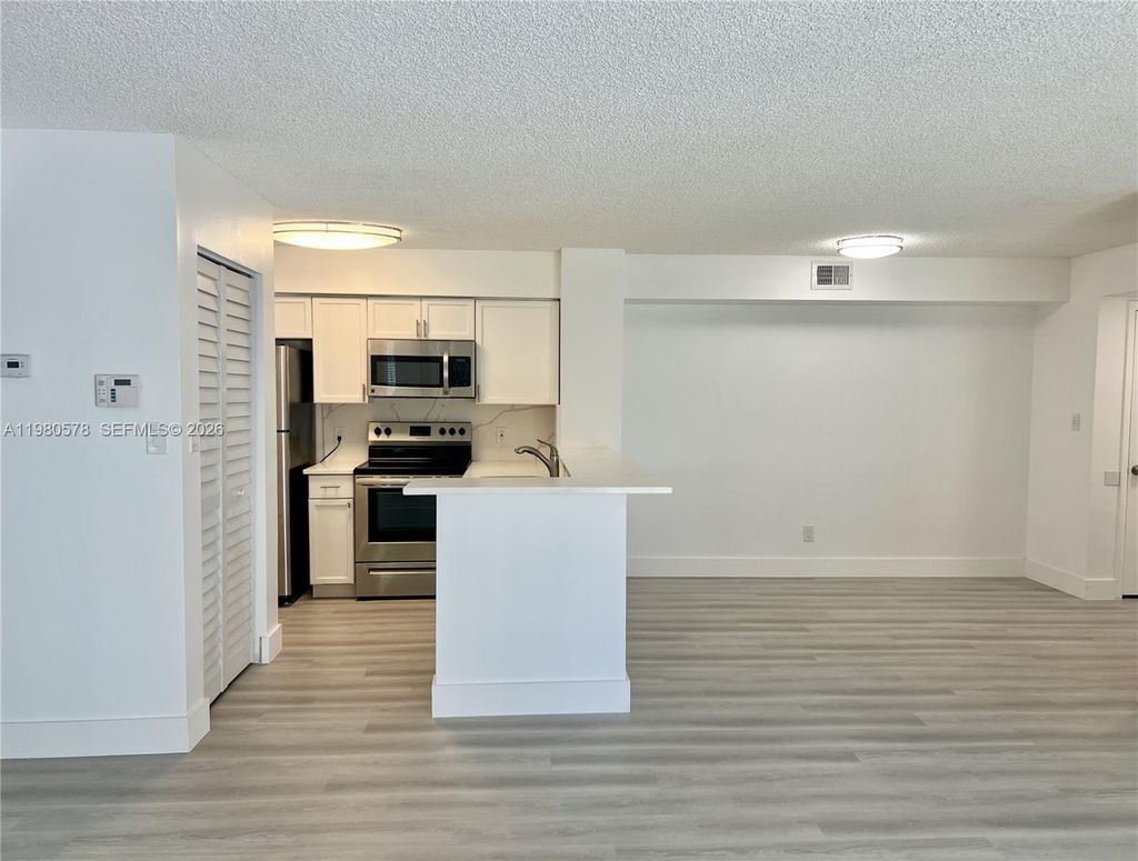 Photo of 640 S Park Rd #12-4, Hollywood, FL 33021 (MLS # A11980578)
