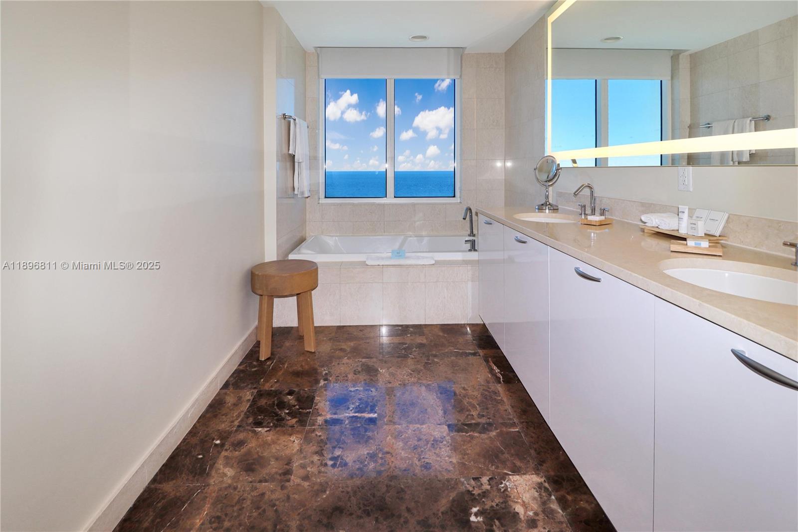 Q CLUB RESORT & RESIDENCE - Residential
